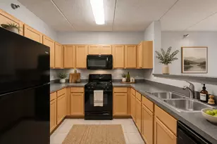 410 W Mahogany Ct, Palatine, IL 60067 - Photo 6