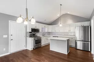 1207 Main St Rd, Spring Grove, IL 60081 - Photo 6