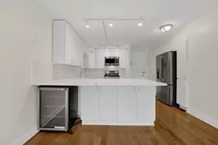 1960 N Lincoln Park West Ave, Chicago, IL 60614 - Photo 14