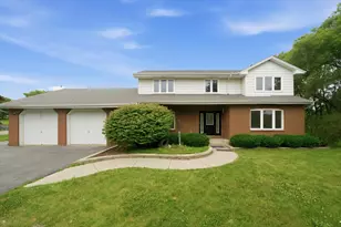 518 Meadow Ct, Winthrop Harbor, IL 60096 - Photo 1