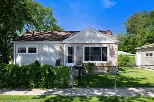 7300 W 114th Pl, Worth, IL 60482 - Photo 1