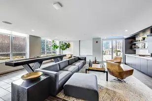750 N Hudson Ave, Chicago, IL 60654 - Photo 42