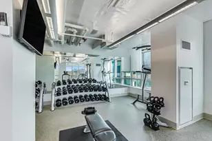 750 N Hudson Ave, Chicago, IL 60654 - Photo 36