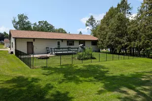 204 Hickory Dr, Lena, IL 61048 - Photo 18