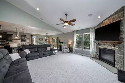 3529 Gallant Fox Drive, Elgin, IL 60124 - Photo 6