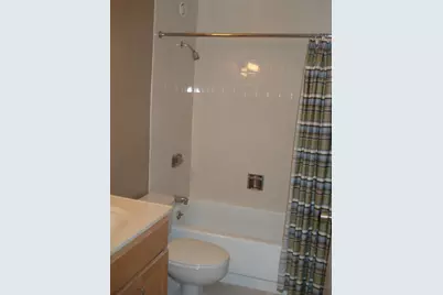 211 E Ohio Street #2218, Chicago, IL 60611 - Photo 8
