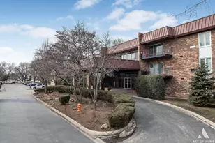 1049 W Ogden Ave, Naperville, IL 60563 - Photo 28