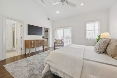2446 W Homer Street #4, Chicago, IL 60647 - Photo 16