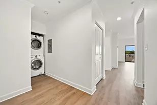 1650 Riverwoods Dr, Melrose Park, IL 60160 - Photo 4