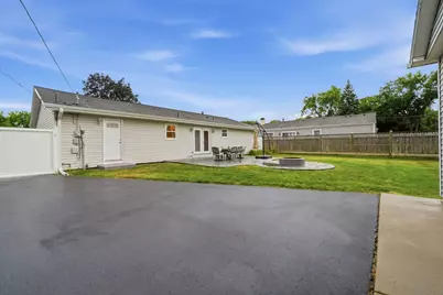 403 Arrowhead Drive, Shorewood, IL 60404 - Photo 22