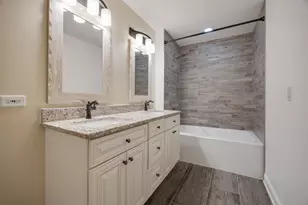 54 Egg Harbour Ct, Schaumburg, IL 60173 - Photo 20
