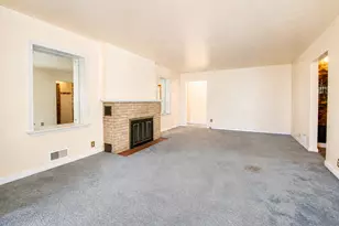 1067 Wentworth Ave, Calumet City, IL 60409 - Photo 8