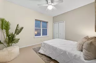 1455 W Wolfram St, Chicago, IL 60657 - Photo 16