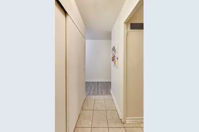 3950 N Lake Shore Drive #227E, Chicago, IL 60613 - Photo 10