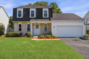 1284 Regent Dr, Mundelein, IL 60060 - Photo 1