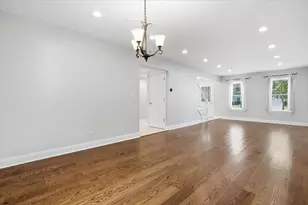 1284 Regent Dr, Mundelein, IL 60060 - Photo 4