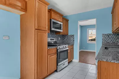 17044 Burnham Avenue, Lansing, IL 60438 - Photo 10