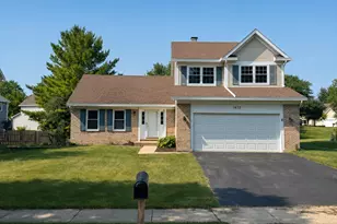 1432 Huntcliff Rd, Bartlett, IL 60103 - Photo 1