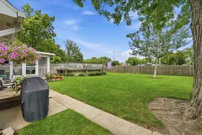 513 N West Street, Peotone, IL 60468 - Photo 24
