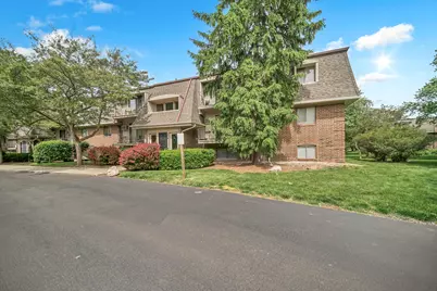 138 E Bailey Road #M, Naperville, IL 60565 - Photo 2