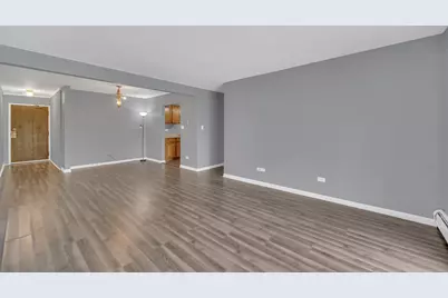 138 E Bailey Road #M, Naperville, IL 60565 - Photo 4