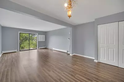 138 E Bailey Road #M, Naperville, IL 60565 - Photo 6