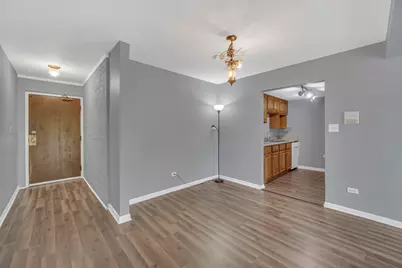 138 E Bailey Road #M, Naperville, IL 60565 - Photo 8