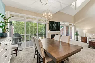 55 Lakebreeze Ct, Lake Zurich, IL 60047 - Photo 8