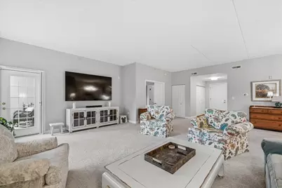 310 E Church Avenue #209, Libertyville, IL 60048 - Photo 10