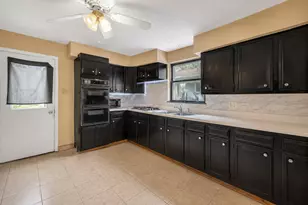 230 W Morris Ave, Lombard, IL 60148 - Photo 8
