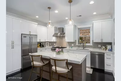 3156 N Cambridge Avenue #2, Chicago, IL 60657 - Photo 8