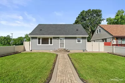 219 Saint Joseph Avenue, Joliet, IL 60436 - Photo 2