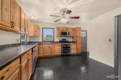 219 Saint Joseph Avenue, Joliet, IL 60436 - Photo 8
