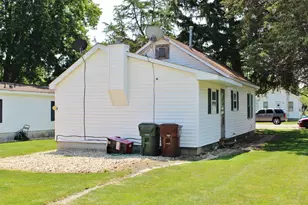 660 W Elm St, South Wilmington, IL 60474 - Photo 4