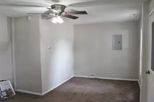 660 W Elm St, South Wilmington, IL 60474 - Photo 14