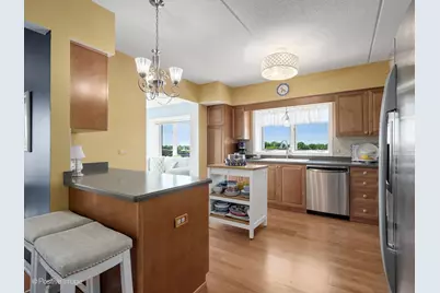 1 N Beacon Place #511, La Grange, IL 60525 - Photo 16