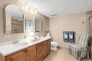 1 N Beacon Pl, La Grange, IL 60525 - Photo 24