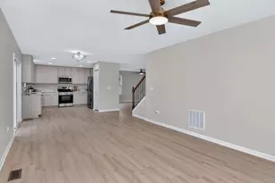 1816 Oxford Way, Joliet, IL 60431 - Photo 4