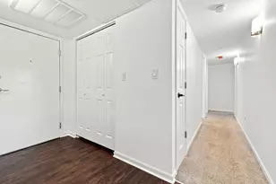 540 Devonshire Ln, Crystal Lake, IL 60014 - Photo 4