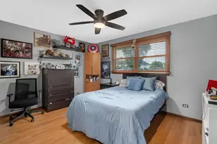 570 W Crockett Ave, Elmhurst, IL 60126 - Photo 14