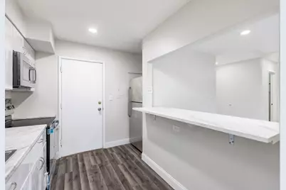 8712 Skokie Boulevard #1IN, Skokie, IL 60077 - Photo 14
