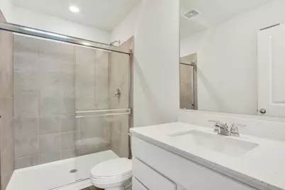 2052 Yellowstone Boulevard, Mundelein, IL 60060 - Photo 14