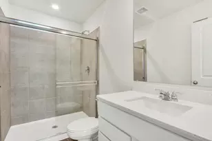 2052 Yellowstone Blvd, Mundelein, IL 60060 - Photo 14