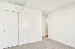 2052 Yellowstone Blvd, Mundelein, IL 60060 - Photo 18