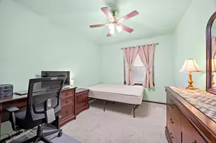 437 Wright Ct, Bolingbrook, IL 60440 - Photo 18