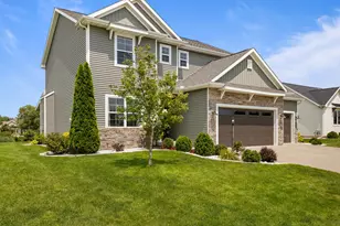 606 Weldon Springs Rd, Monticello, IL 61856 - Photo 2