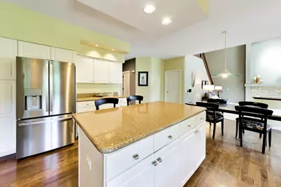 712 De Lasalle Court, Naperville, IL 60565 - Photo 10