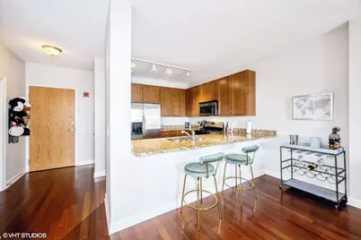 451 W Huron Street #1003, Chicago, IL 60654 - Photo 10