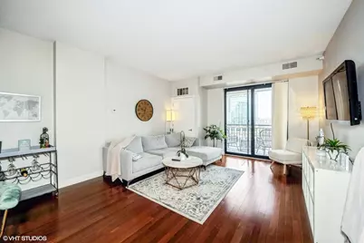 451 W Huron Street #1003, Chicago, IL 60654 - Photo 2