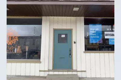 8 N State Street #UPPER, Elgin, IL 60123 - Photo 2